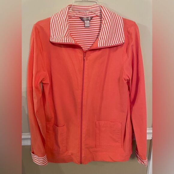 White Stag Tops - White Stag Women’s zip up top Size M